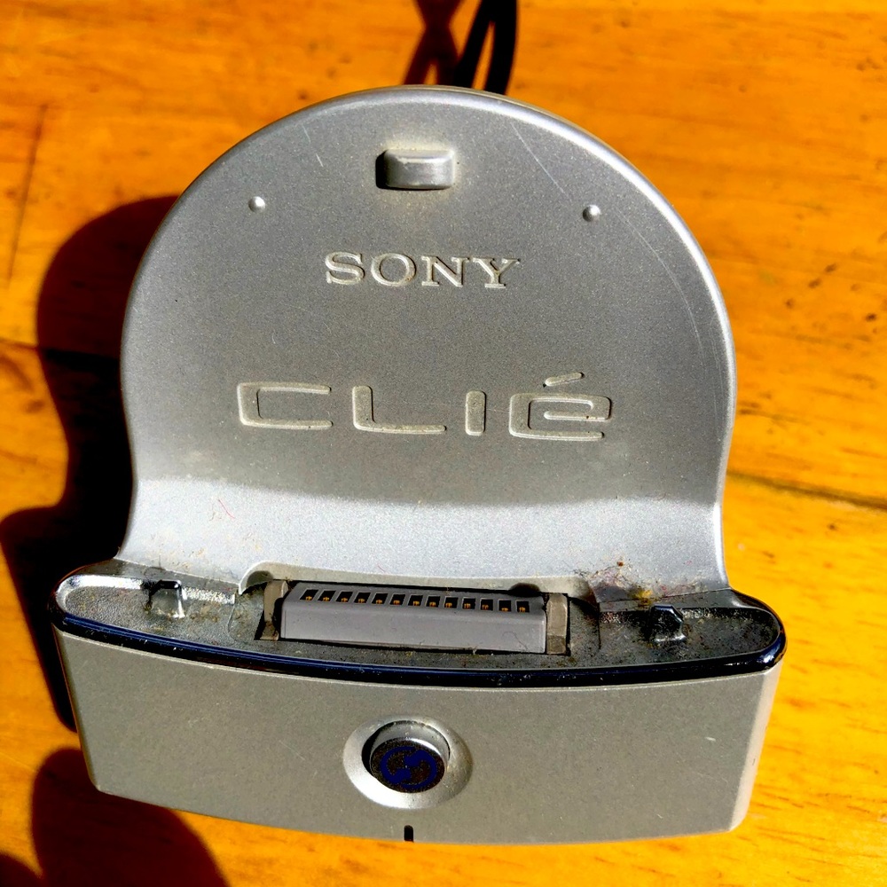 Sony PEGA-UC70 K USB Cradle for Clie PEG-NR Series working unit